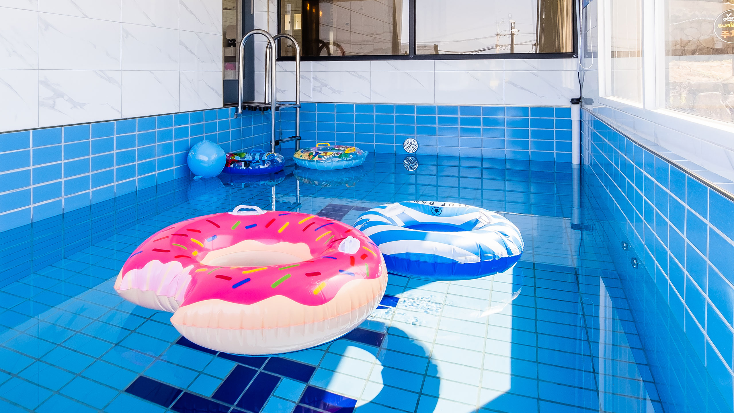 LUNA KIDS POOLVILLA